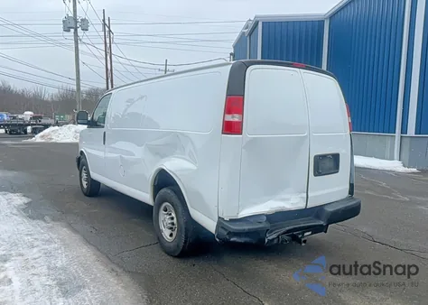 2019 Chevrolet Express G2500 z USA, uszkodzony, nr VIN 1GCWGAFP0K1267183